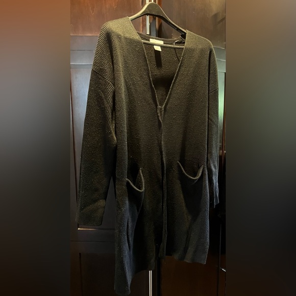 H & M Size Small Black Sweater - Picture 1 of 3